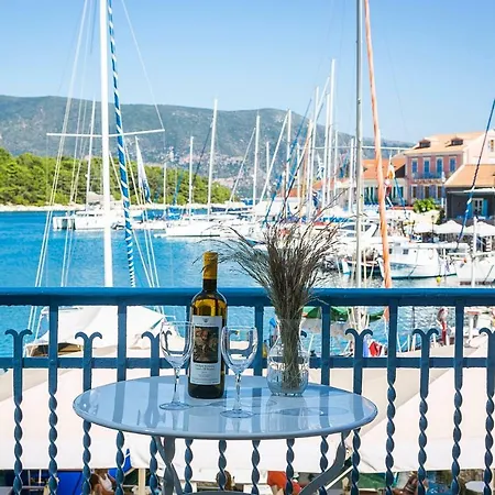 Sea Front Fiscardo * فيسكاردو